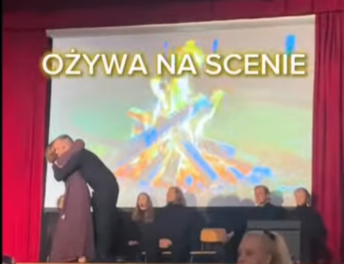 Zobacz, jak historia Polski ożyła na scenie w spektaklu „Korzenie i Korona”!